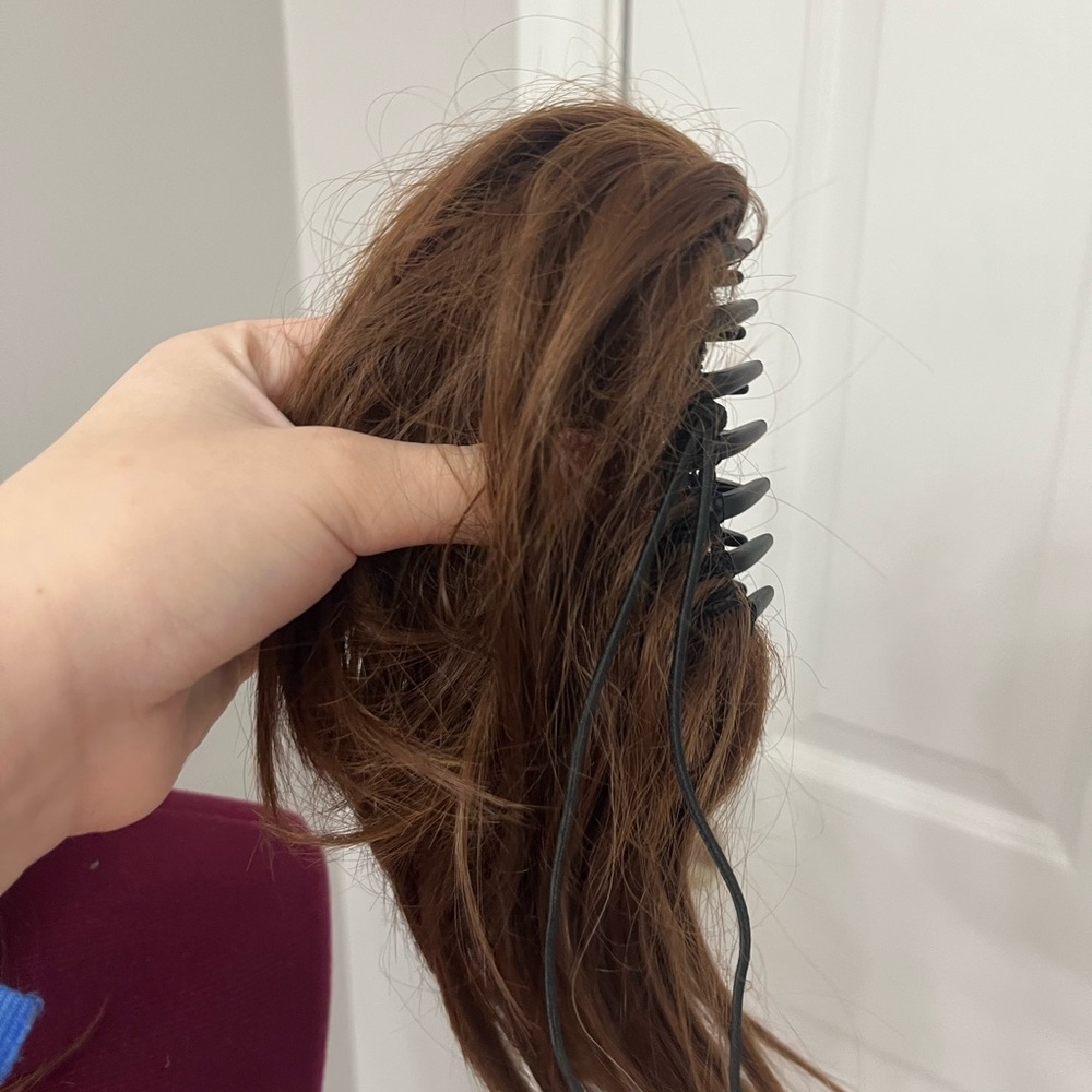 Multiple Wigs - Picture 7 of 8